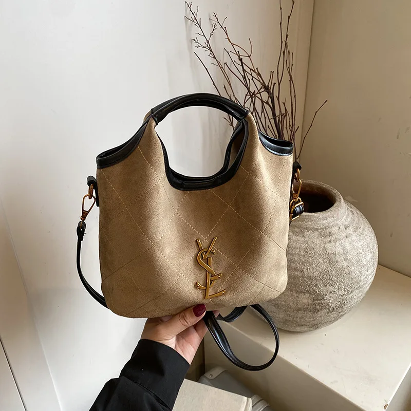 

​2025 New Women's Large Capacity Crossbody Bag, Matte Finish Shoulder Purse, Spacious Underarm Sling Tote, Chic & Versatile​