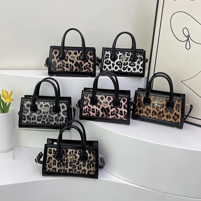 

‌SS 2025 Women's Retro Leopard Print Box Bag Vintage Chic Casual Convertible Shoulder Purse