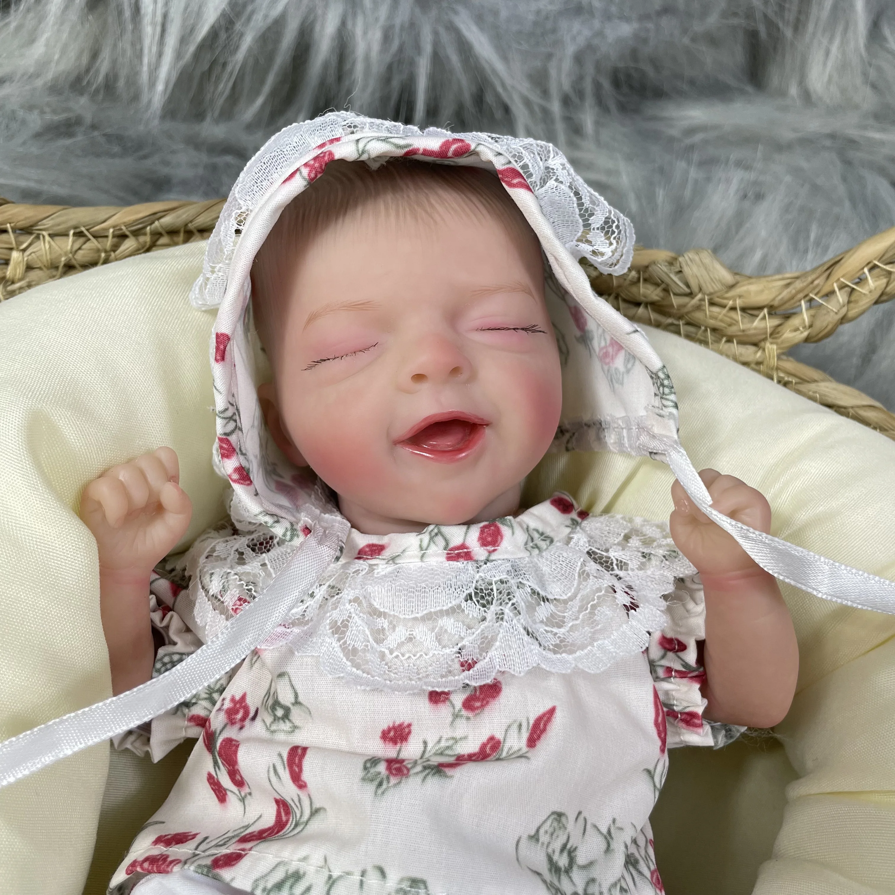 30CM Mini Reborn Baby Dolls Salia Smile Palm Doll Soft Cloth Body 3D Skin Visible Veins Collectible Art Doll Gift For Girls