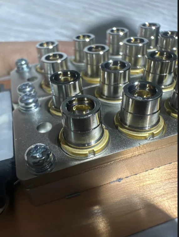 

использование лазерных деталей для проектора