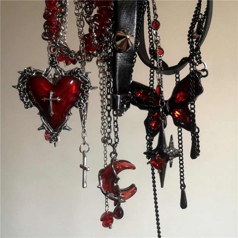 Punk-Halsketten mit rotem Mond, Herz, Stern und Kreuz-Anhänger, Nieten, mehrlagig, für Damen und Herren, Gothic, Y2K, personalisierter Schmuck, Accessoires