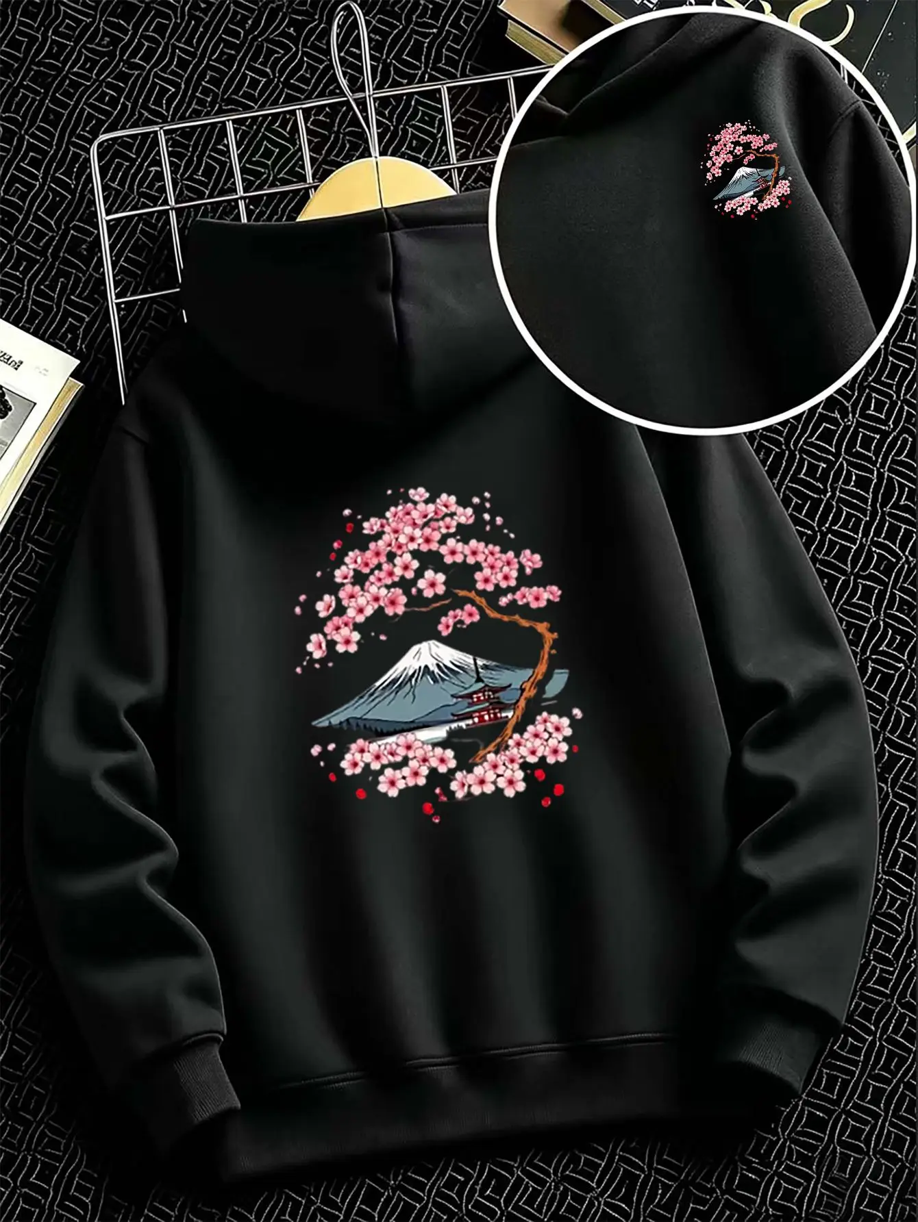 Boys' hoodie with cherry blossom and Mount Fuji patternsporty styleloose and comfortablea new autumn/winterchildren'ssweatshirt.