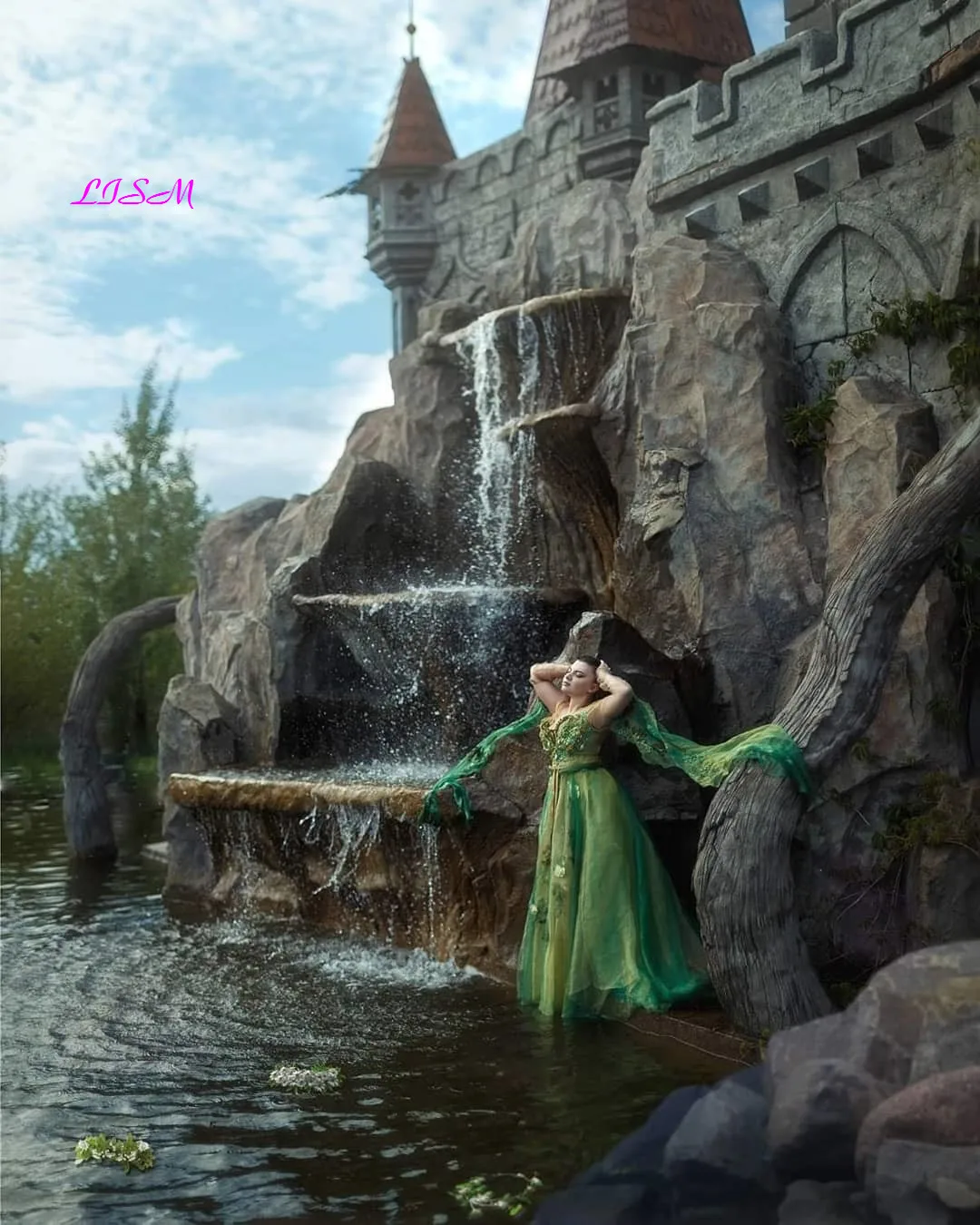 Emerald Green Prom Dresses Pretty Floral Tulle Evening Gowns Elegant Long Sleeves Sweetheart Jungle Fairy Dress