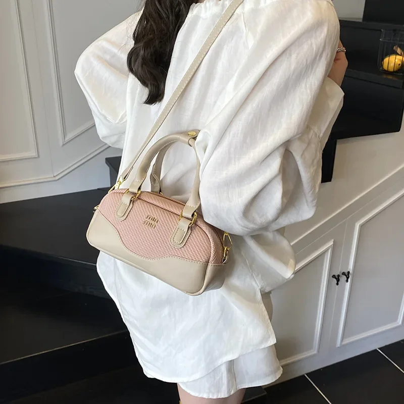 

​ ​ Сумка для боулинга с цветными блоками из нержавеющей стали 2025 года, трансформируемая женская сумка через плечо и через плечо премиум-класса, шикарная сумка «день-ночь»