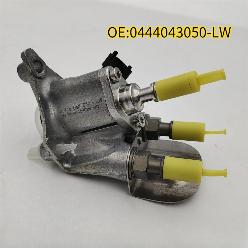 

For 0444043050-LW NEW Fits for Volvo Mack DEF Dosing Unit Valve Injector