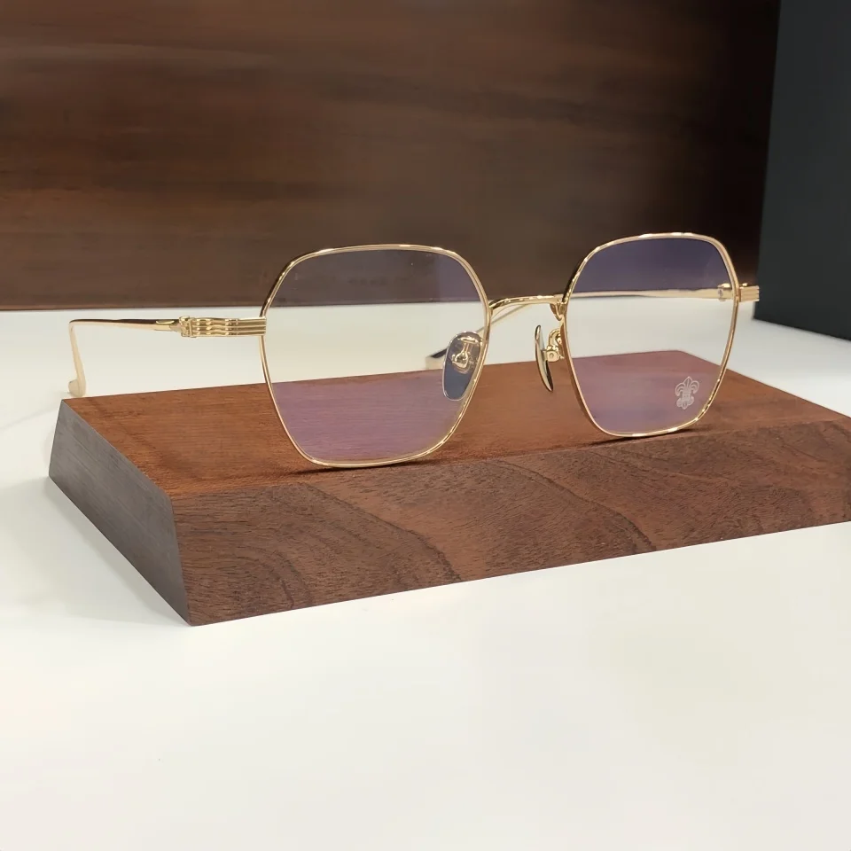 

Men Polygonal Titanium Alloy Lightweight Fashion Eyeglasses Frame Women Casual Simple High Quality Prescription Optical Glasses