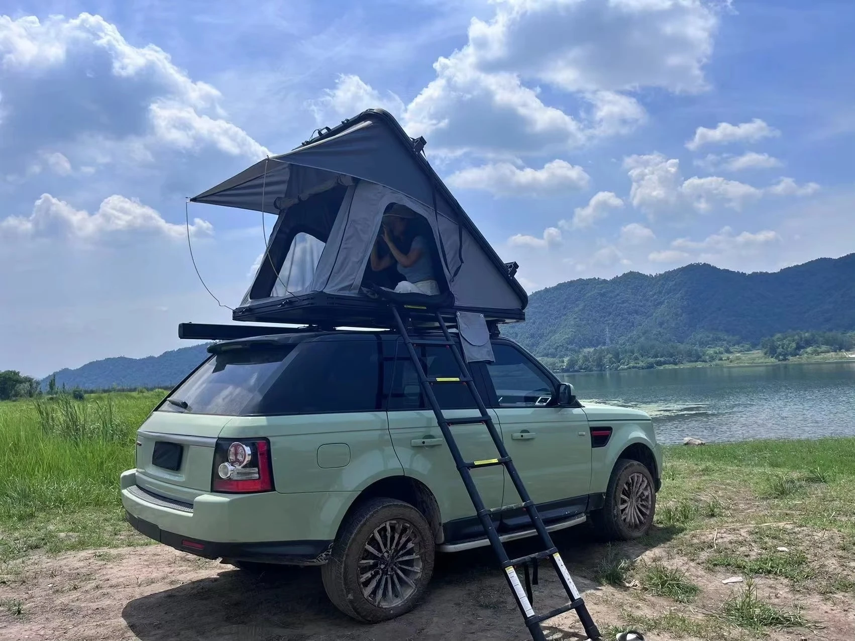 Factory Direct Sales Aluminum Cars Roof Top Tents Accessories Annex and Tarp Overland Roof Top Tents view 3