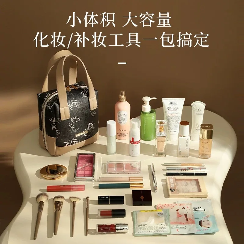 Girl New Portable Makeup Bag Girl Large Capacity Portable Travel Go Out Partition Storage Makeup Brush Bag Bags for Woman