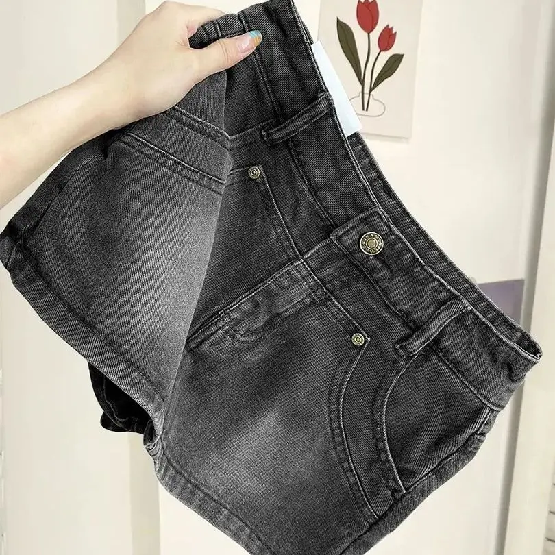 

Women's Black Gothic Rivet Denim Mini Skirt Baggy Y2K Harajuku High Street A-Line Sexy Short Skirts Fashion Streetwear Clothing