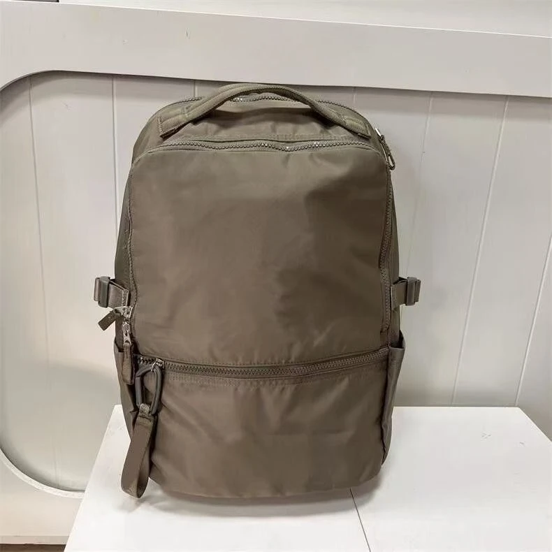 

Simple And Advanced 22l Large Capacity Backpack For Both Men And Women Travel And Leisure Waterproof Storage Bag Holiday Gift