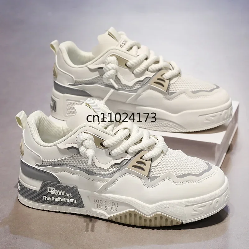 أحذية رجالية جديدة كبيرة الحجم لعام 2025، أحذية رياضية بيضاء متعددة الاستخدامات ونعل ناعم وأحذية رياضية