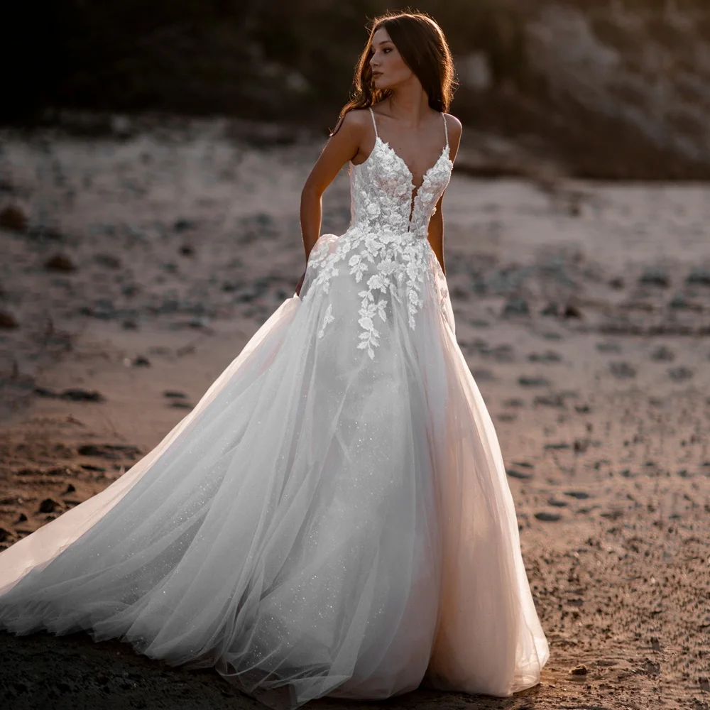 Tule Boho Aangepaste A-lijn Trouwjurken Backless Bruidsjurk Spaghettibandjes Applique Jurken Knop Vestidos De Novia