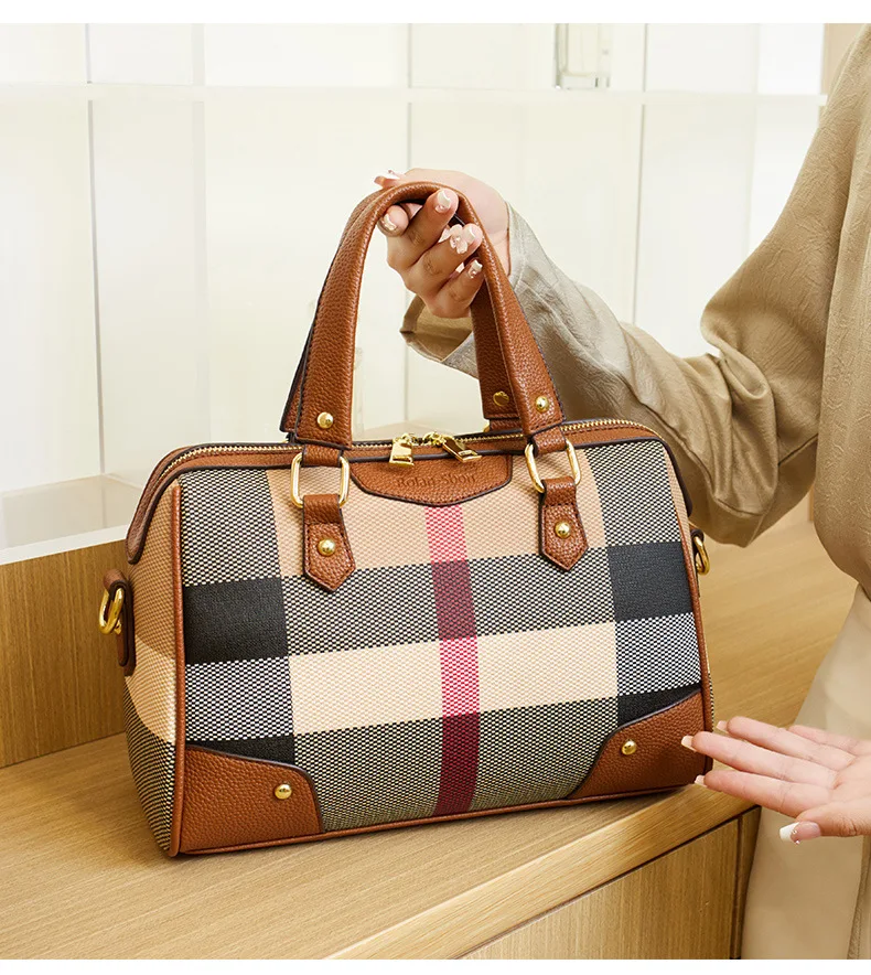 

Oversized Soft 2025 Pillow Tote Bag, Plaid Large Capacity Shoulder Bag, Convertible Slouchy Crossbody for Daily Commute