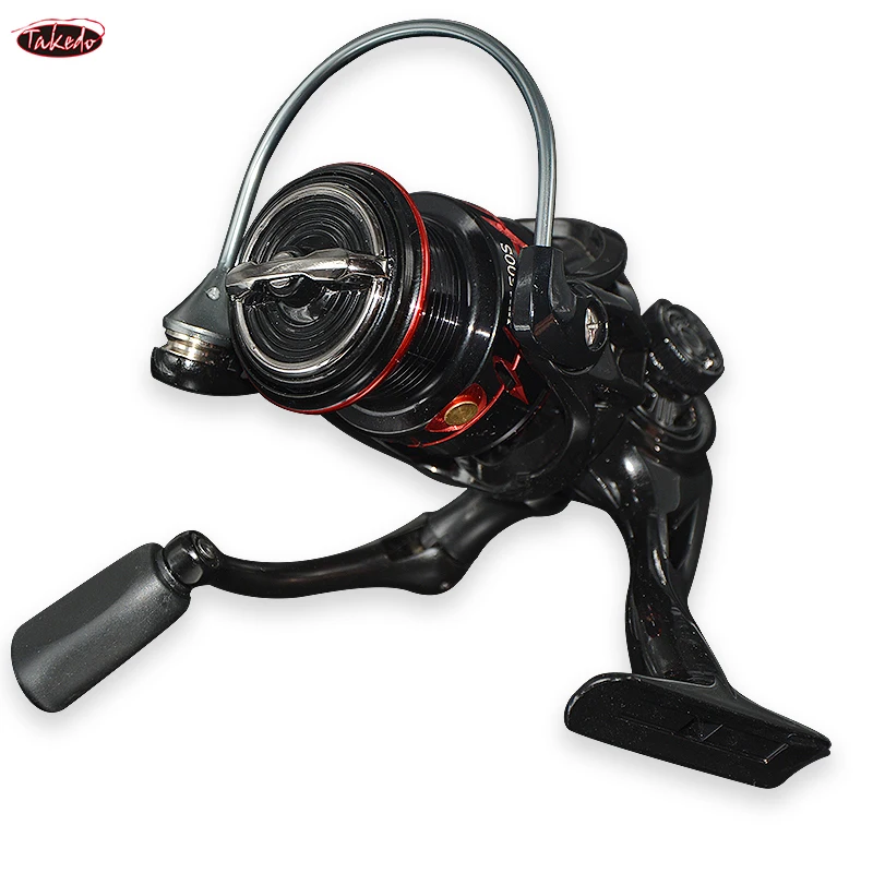 TAKEDO ST06 Saltwater 1500-2500 Series Spinning Reel Ultralight Anti Vibro System Speed Ratio 5.2:1 Jigging Reels