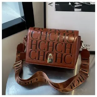 

Доступная роскошная женская сумка через плечо 2025 с тисненым принтом, большая вместительная сумка, прочная искусственная кожа для ежедневного использования, легкий вес