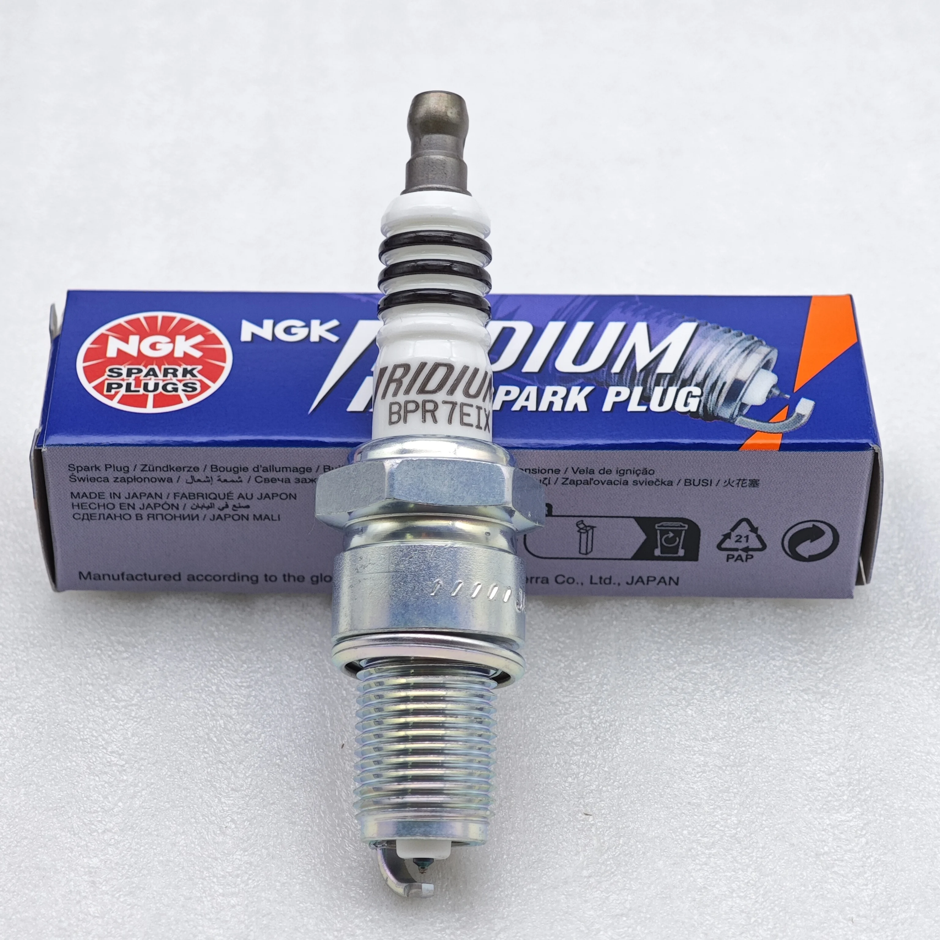 1pcs BPR7EIX 1198 NGK Iridium IX Spark Plug Motocycle Upgrade BPR7ES PGR7A