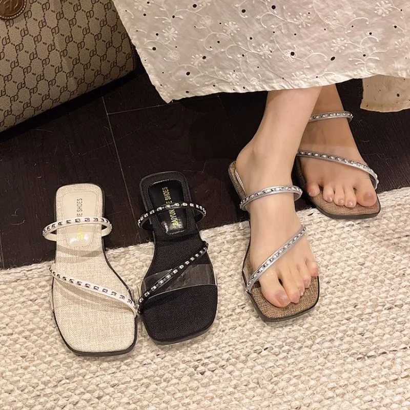 

Low Heel Flat Head Sandals Women's New Summer Bottom Diamond Beach Sandals Women's Outdoor Wear