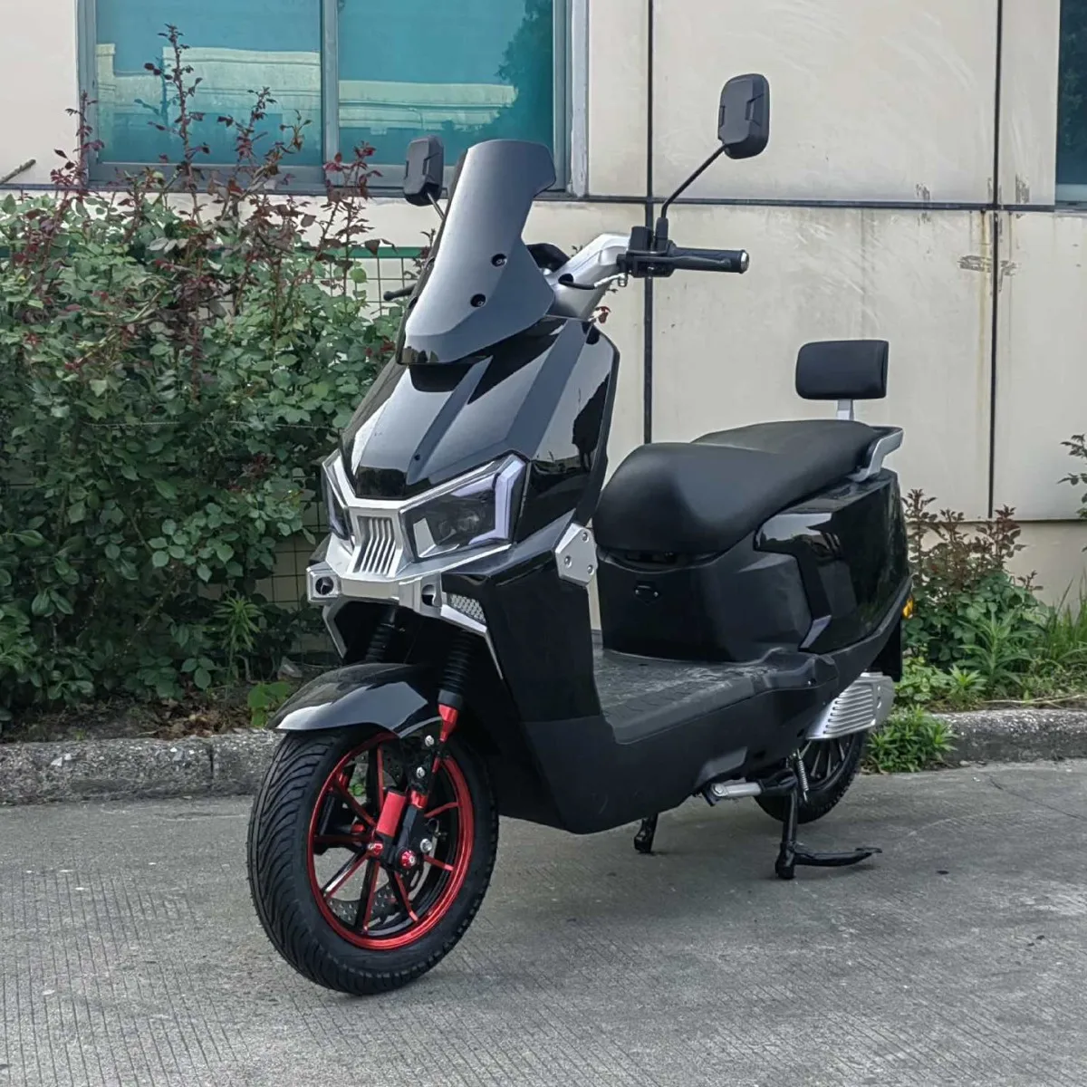 Factory Direct Sales 2000w 72v Electric Motorcycle 70Km/h Sport Bikes Electric Motorcycle Adult Electric Motorcycle