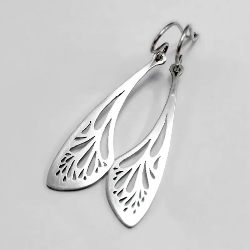Modische Hohldesign-Ohrhänger Antikes Retro-Muster Anhänger Elegante Tropfenohrringe für Frauen Täglicher Schmuck Geschenke
