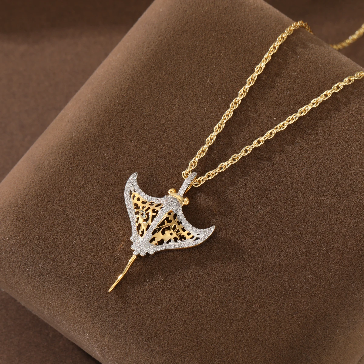 Kreative zweifarbige Teufelsfisch-Anhänger-Halskette aus Kupfer. Fledermausfisch-Halskette, geeignet für alltägliche Freizeit- und Outfits im Meeresstil – Detail 5