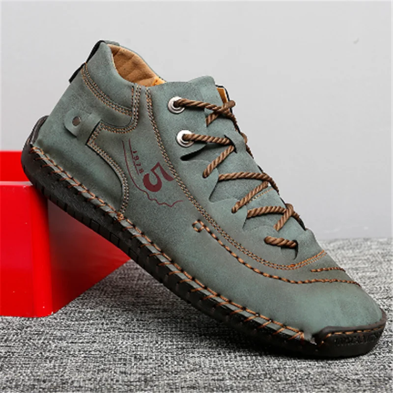 

New handcrafted men's casual and fashionable leather shoes, casual loafers, large-sized senior shoes, men's shoes