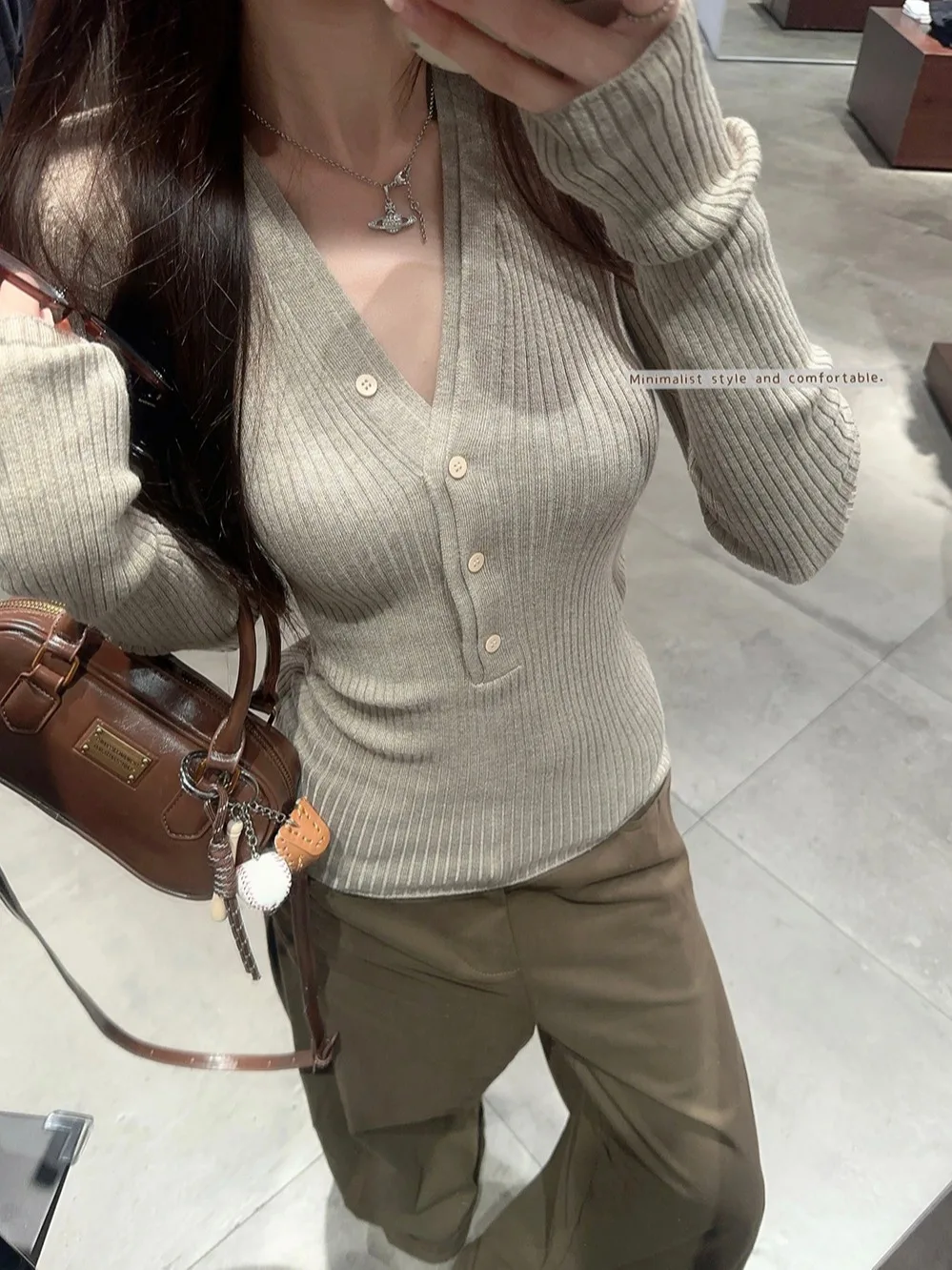 

Корейский вязаный свитер с длинным светом на пуговицах, облегающий топ с V-образным вырезом и базовым слоем для женщин, осень-зима Faion