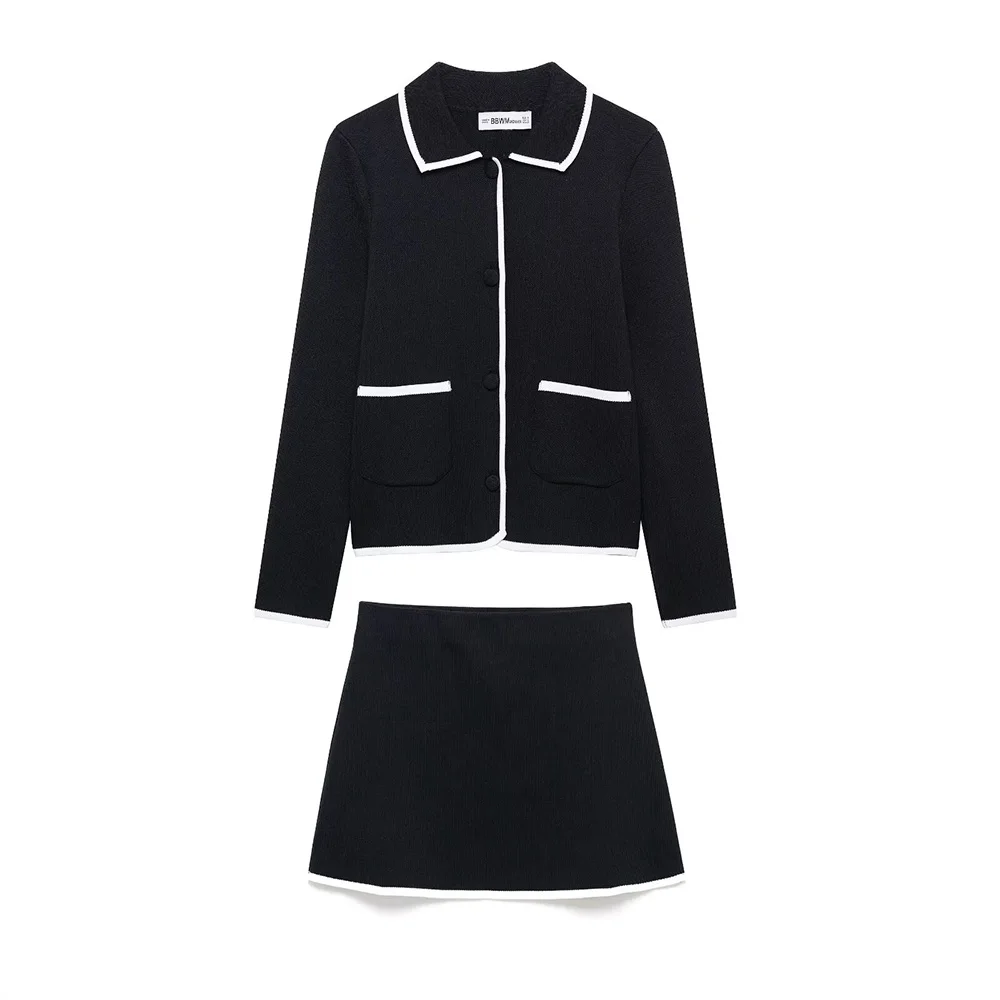 

2025 New Women's Fashion Elegant Design Sense European and American Color Contrasting Knitted Jacket&Short Skirt Set