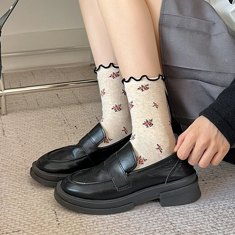 Women Socks Retro Korean Style Autumn New Fashion Girls Frilly Ruffle Socks Novelties Breathable Female Flower Socks Soft