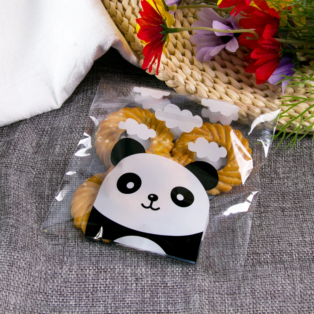 100pcs Cute Panda Self-adhesive candy Cookies Bag Plastic Biscuit Food pack bag kids panda theme birthday Gift decor Packing Bag