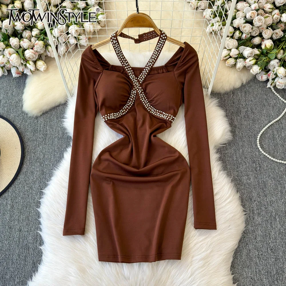 

TWOTWINSTYLE New Asymmetrical Sexy Dress For Women Hollow Out Patchwork Pearls Slimming Mini Dresses Female Fashion KDR502628