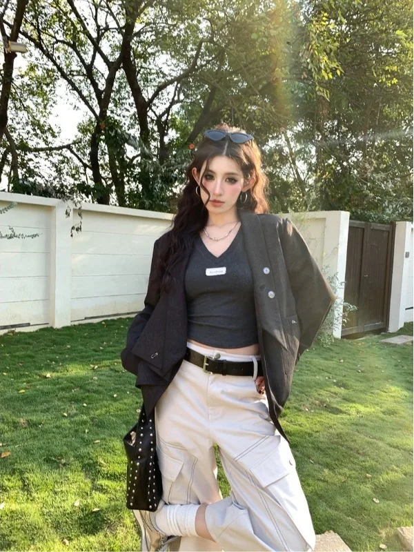 

Retro Asymmetric Loose Women's Suit Jacket Elegant High-End Feeling Spring 2026 New Style Unique Design Long Sleeve Pure Color