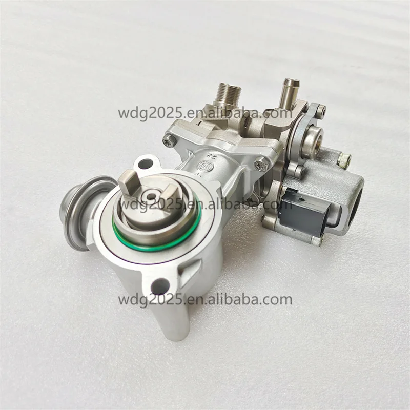 High Pressure Injection Fuel Pump A2710703701 A2710703501 A2710702201 For Mercedes-Benz W212 W207 M271 E200 E250 E300 2710703701