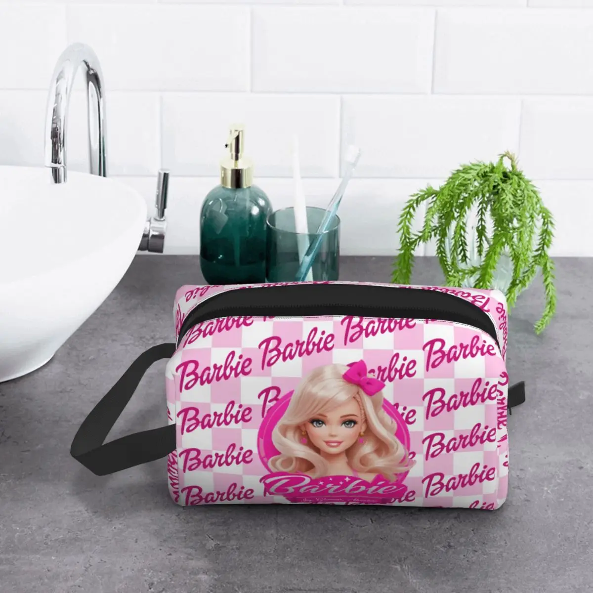 Custom Fashion Cartoon Barbie Girl Travel Toiletry Bag Women Cosmetic Makeup Bag Beauty Storage Dopp Kit