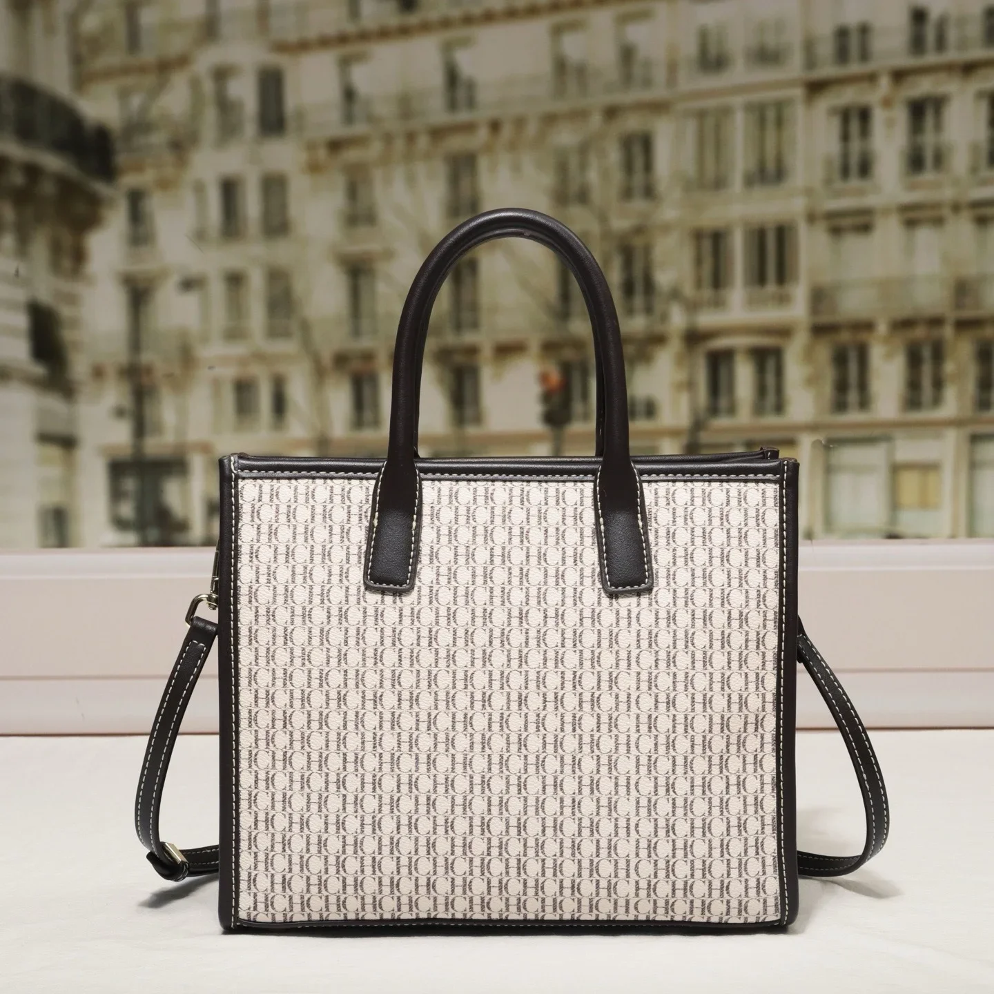 กระเป๋าหนังสะพายข้างสไตล์ปารีส ดีไซน์หรูหรา ทันสมัย สำหรับผู้หญิง ขนาดใหญ่ จุของได้เยอะ