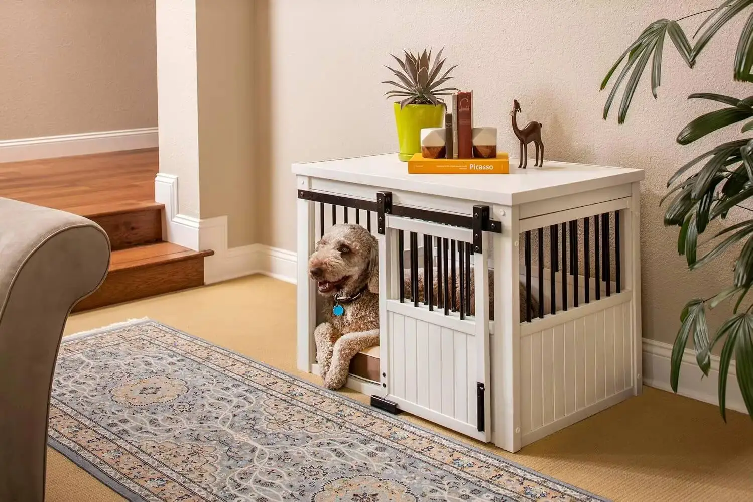 العصر الجديد للحيوانات الأليفة ®   إيكوفليكس ®   صندوق كلب على شكل أثاث باب الحظيرة المنزلق من Homestead - أبيض عتيق، كبير (EHDBC15-04L) - أنيق، Dura