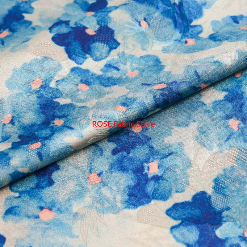 

Имитация шелка, двусторонняя жаккардовая ткань с цветочным принтом, легкая гладкая классическая рубашка Cheongsam, ткань для шитья своими руками