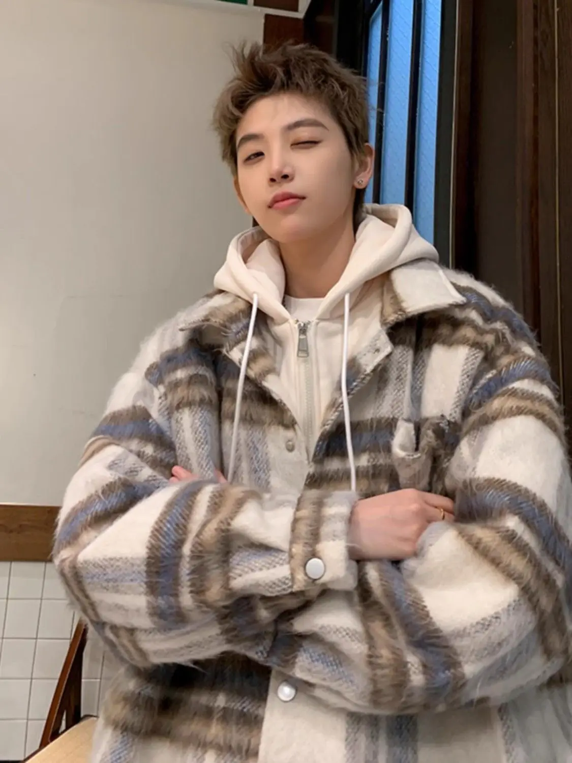 

Пальто из шерстяной смеси с длинным поясом и воротником из искусственного меха, мужское, однослойное, эксклюзивное, для одного человека