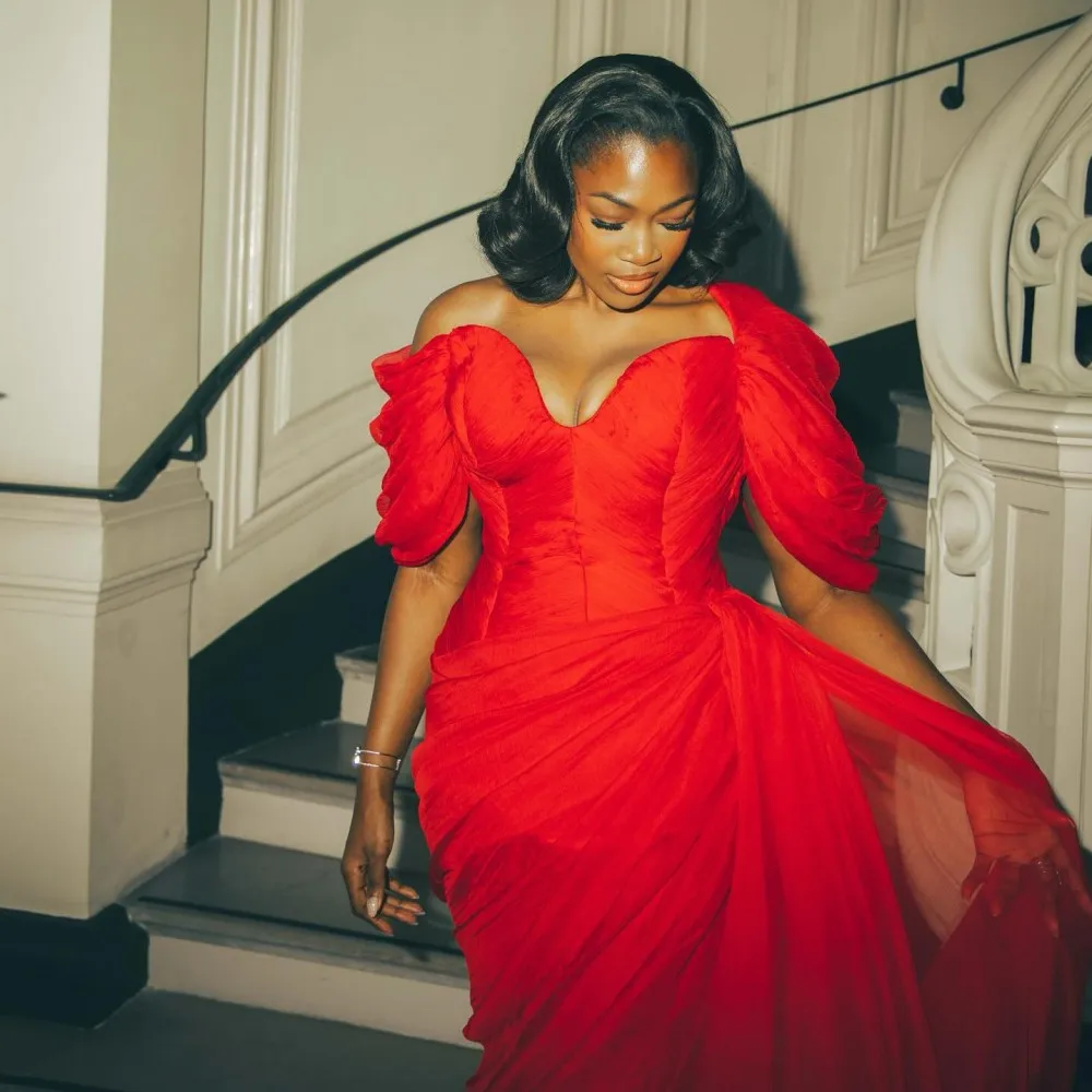 Pretty Red Plus Siz…