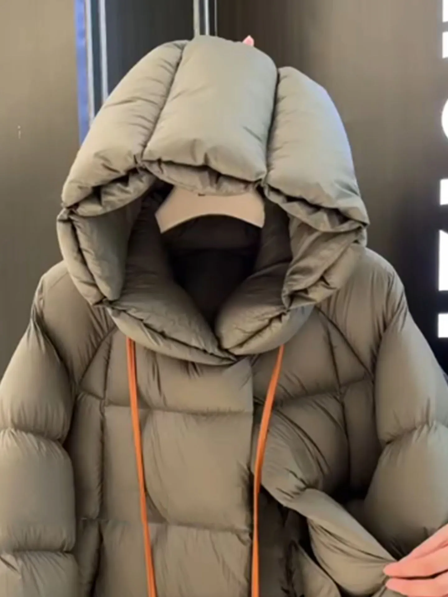 Unique een ort Puffer Jaet Women's 2025 Winter New Sle Hooded Bread Coat Small Size Outerwear Sli Commute Sle