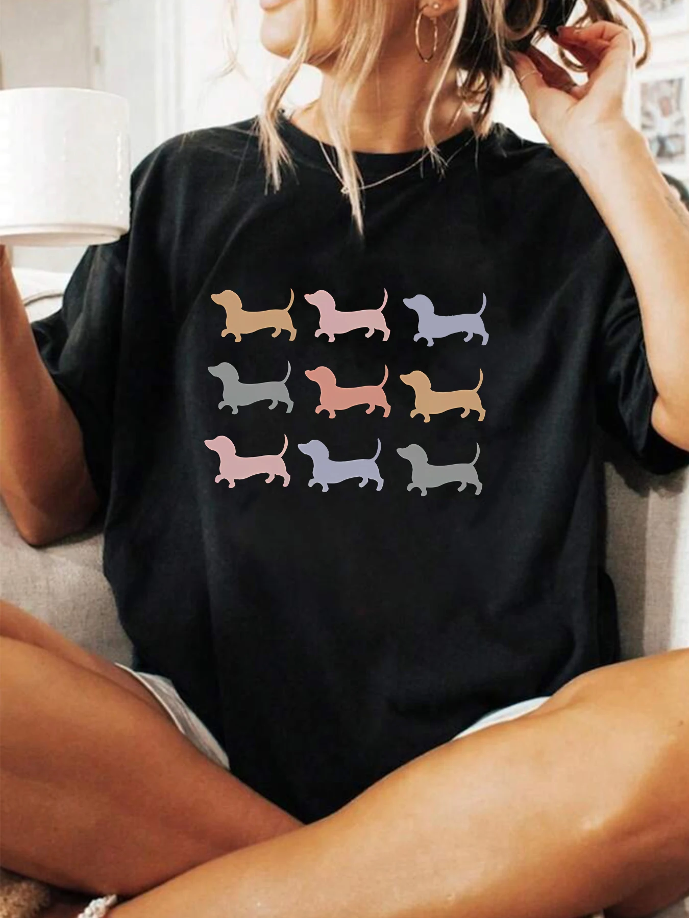 

Color dog silhouette arrangement Summer new ladies short sleeve T-shirt casual Joker trend top fashion casual women wear