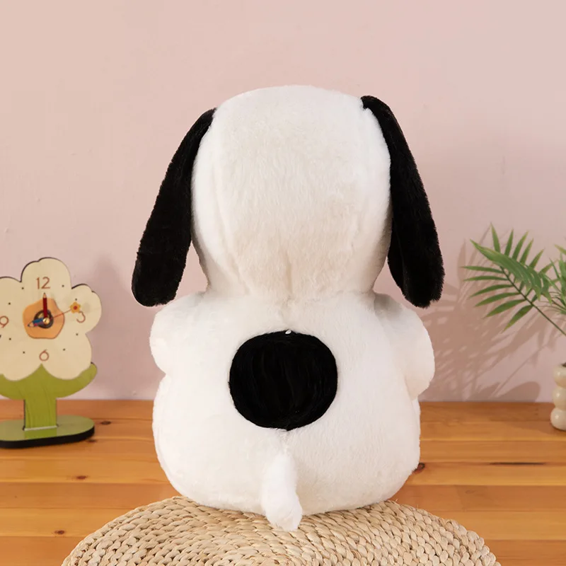 Urocza pluszowa zabawka Snoopy, wypchany piesek Snoopy trzymający serce, słodka wypchana lalka dla dzieci, prezent urodzinowy, zabawka pluszowa hurtowo.