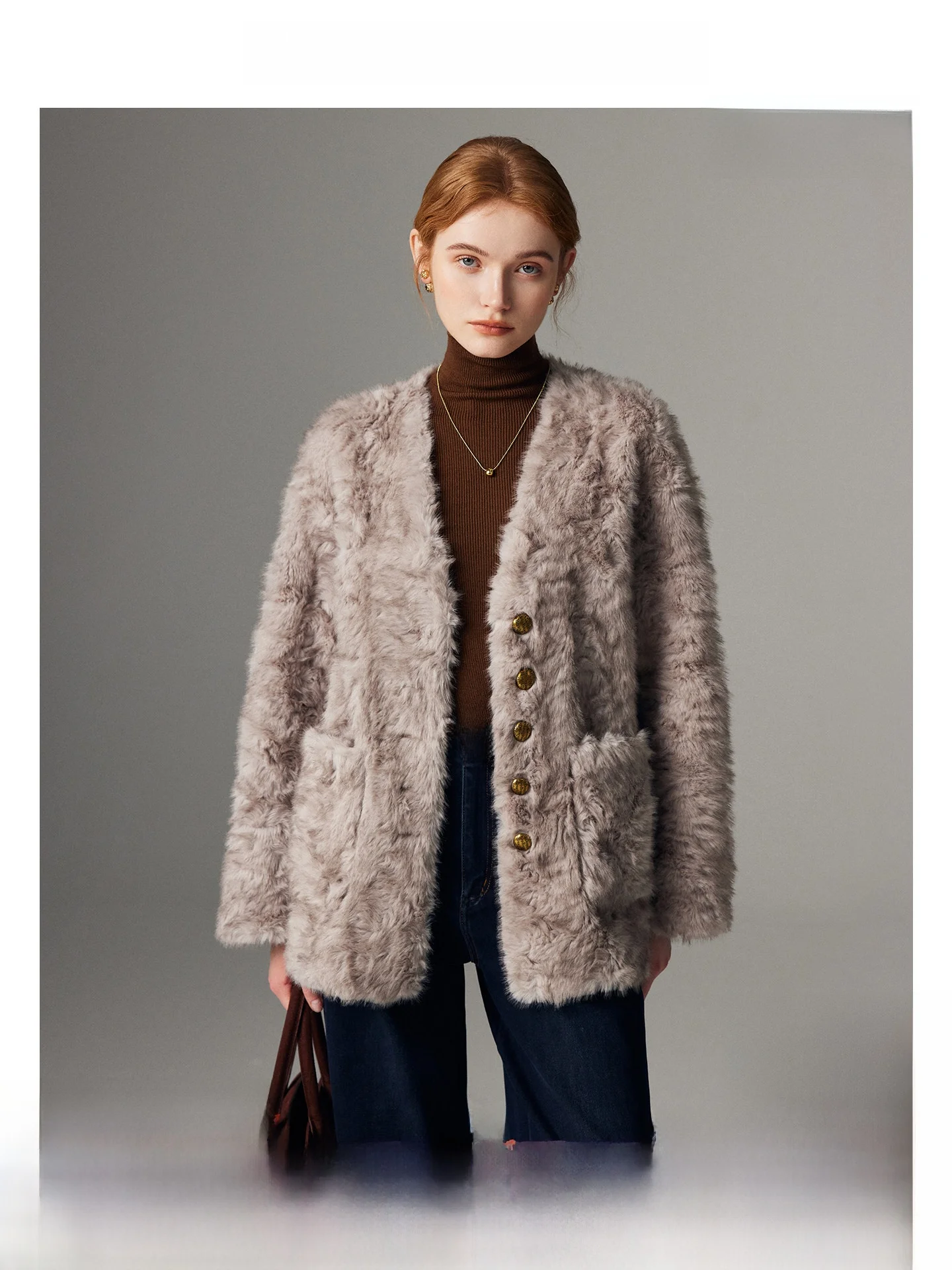 

Экологичное роскошное женское пальто из искусственного меха, свободного кроя, с длинными рукавами, V-образным вырезом, в корейском стиле, новинка зимней коллекции, верхняя одежда