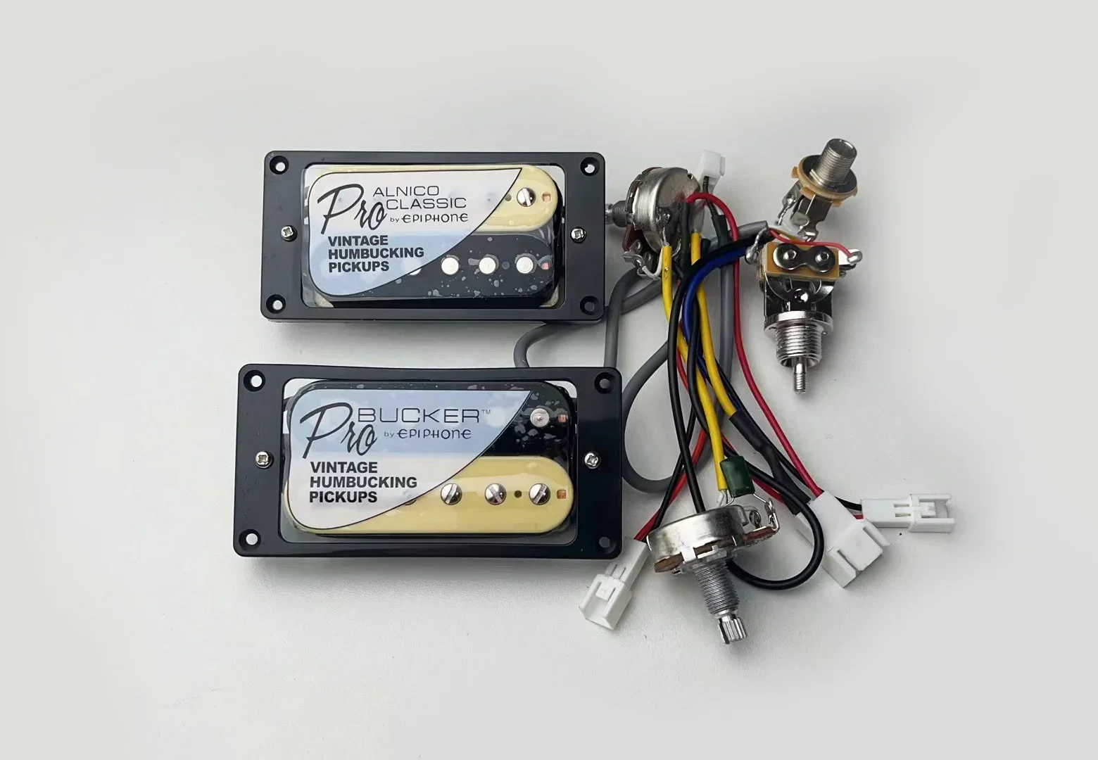 بيك اب جيتار هامبوكر ألنيكو كلاسيك 57 برو باكر مع خطوط زيبرا سلكية مسبقًا 1V1T 2V1T #4