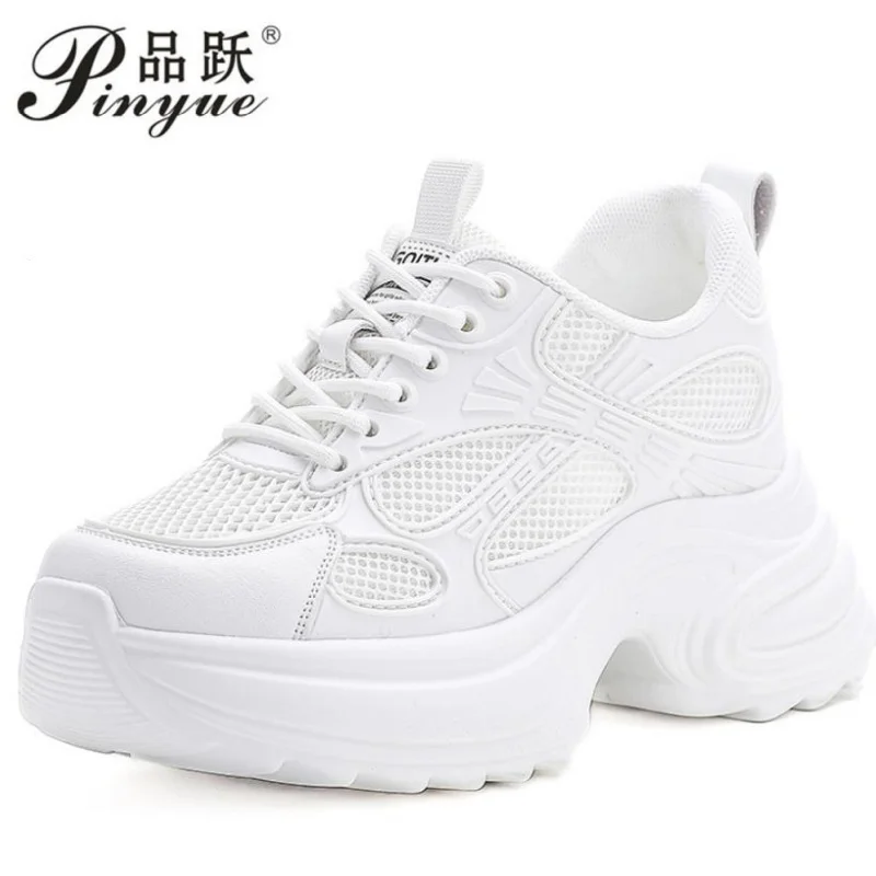 

Женские белые кроссовки на платформе 9 см, дышащие прогулочные туфли из натуральной кожи и сетки, белые удобные массивные кроссовки 34-39