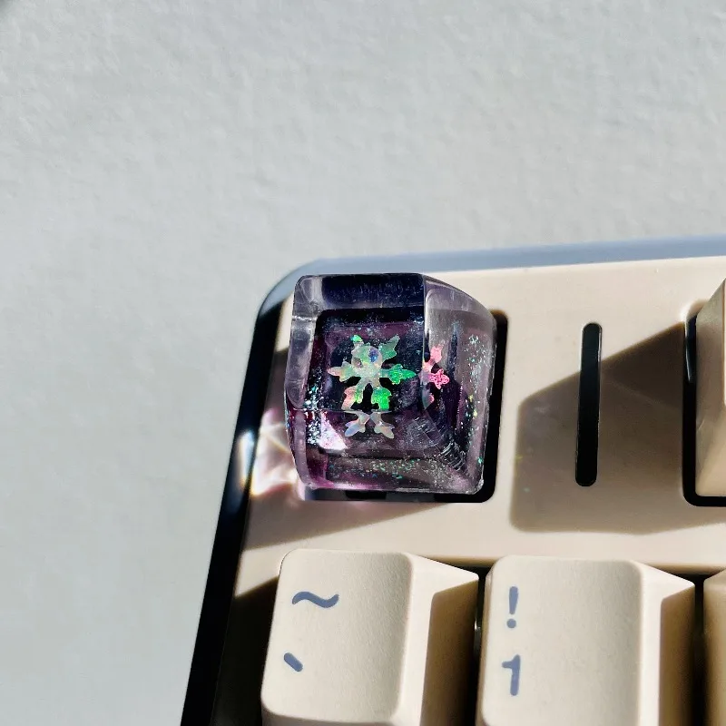 Snowflake Laser Reflective Resin Keycaps Handmade Personalized Design Creative Decoration Gifts for Mechanical Keyboard
