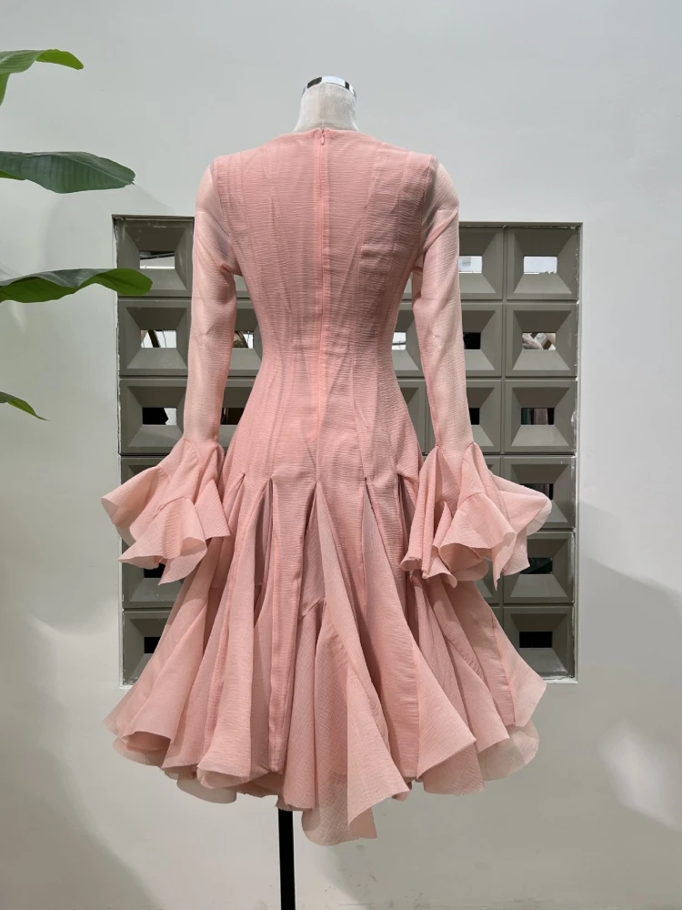 فستان ميدي مثير بياقة دائرية وأكمام طويلة غير منتظمة بطيات مرقعة للنساء فساتين ضيقة بأكمام مضيئة وردية اللون وحفلات الكوكتيل #5