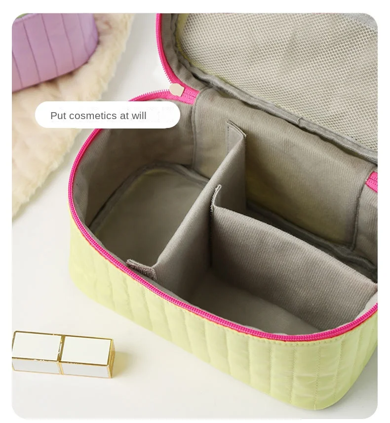 Fashionable and Practical Grid Cosmetic Organizer Bag for Traveling