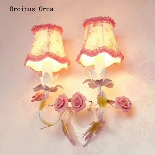 

Корейский романтический садовый настенный светильник с розой для девочек, спальни, детской комнаты, комнаты принцессы, европейский настенный светильник с розовым цветком
