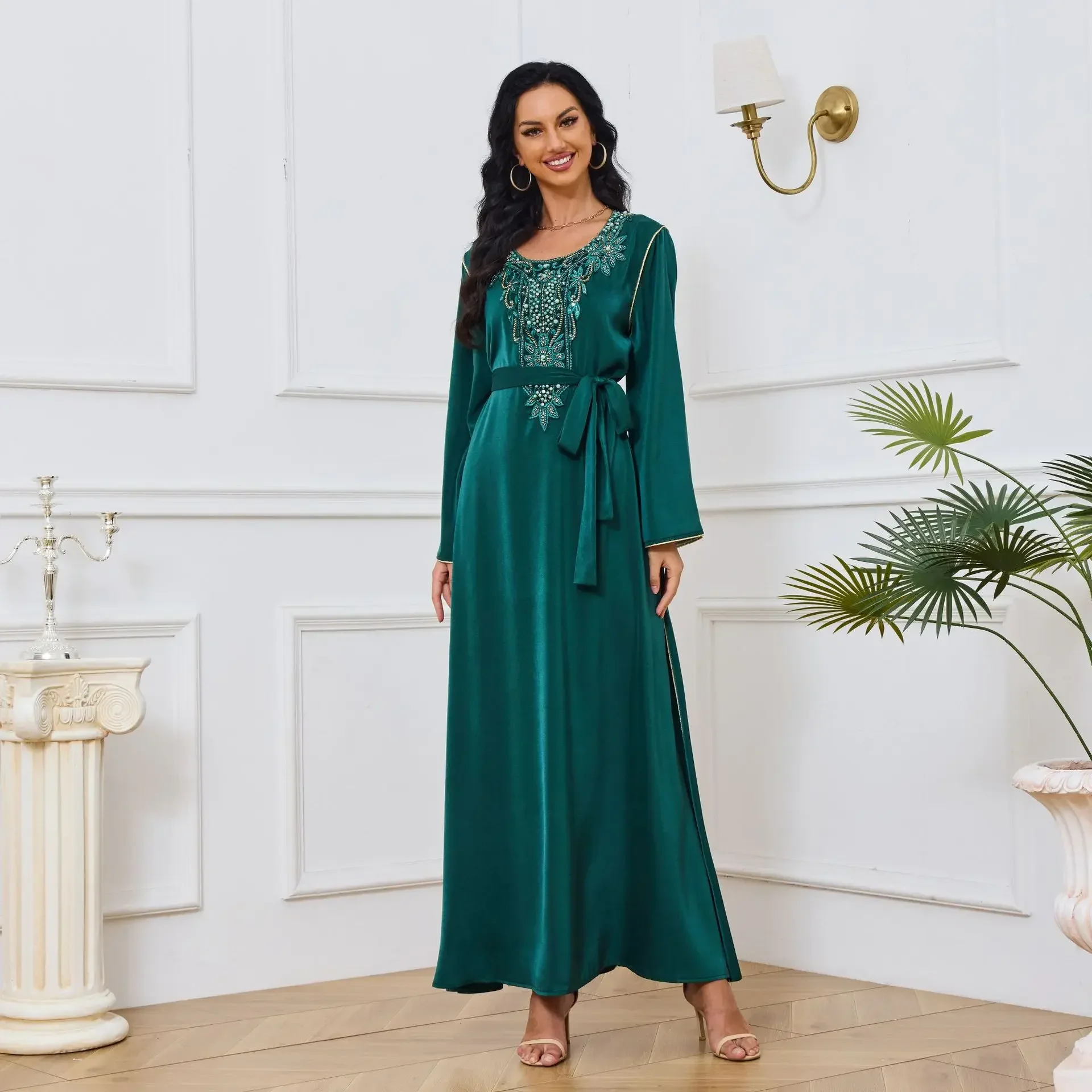 Dubai Muslim Dress Robes, Fashion Studded Flower Style High-end Lace-up Long Dress, Dubai and Saudi Arabia Muslim Clothing Ayaba