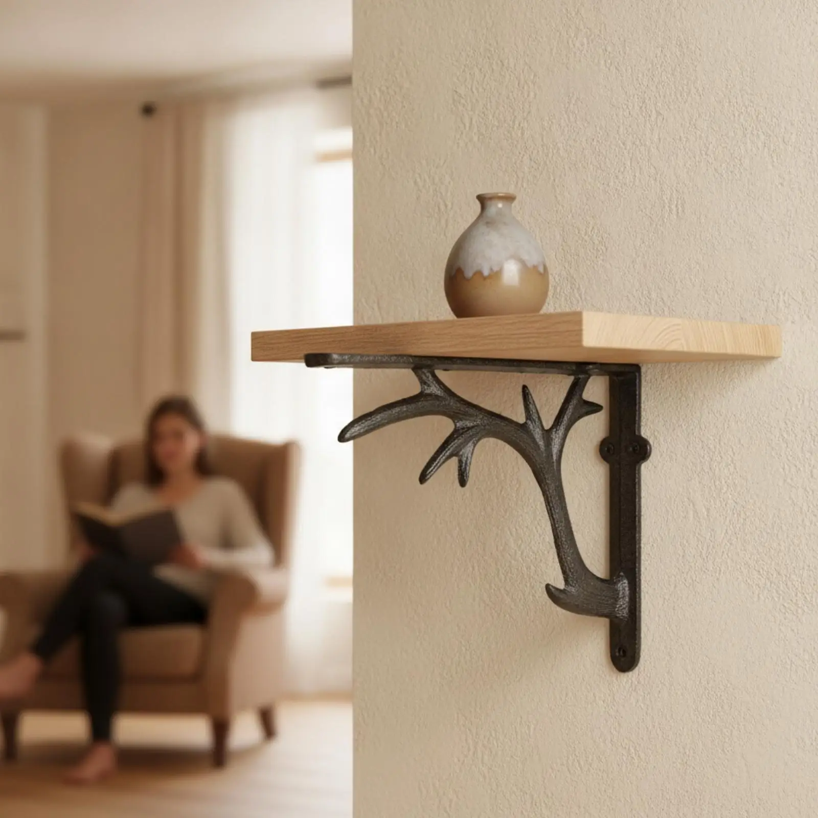 Decorative Wall Mounted Bracket Cast Iron Shelf Support with Screws for Entryway Display